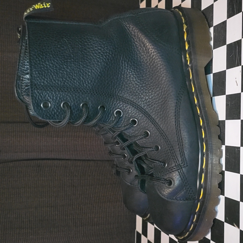 Made in England Dr Martens Boots - Picture 3 of 13